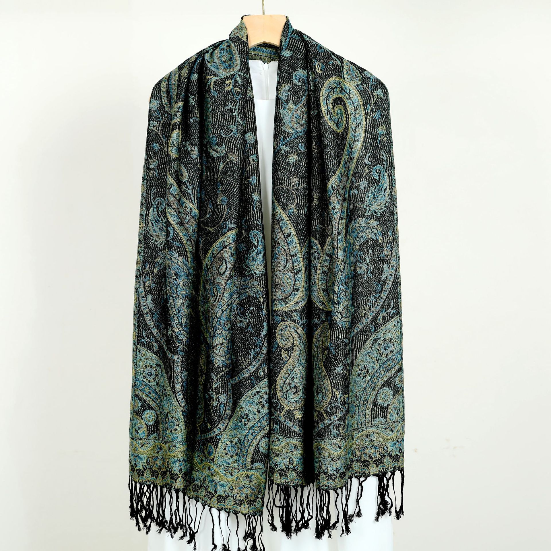 Women's Retro Cloak-style Scarf With Tassels Dual-use Outerwear
