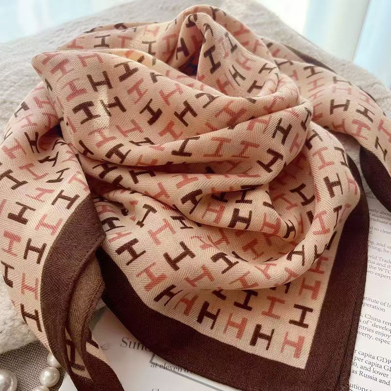 Thermal Square Scarf With Magnetic Clasp Triangular Silk Scarf Cotton Neck Warmer For Women