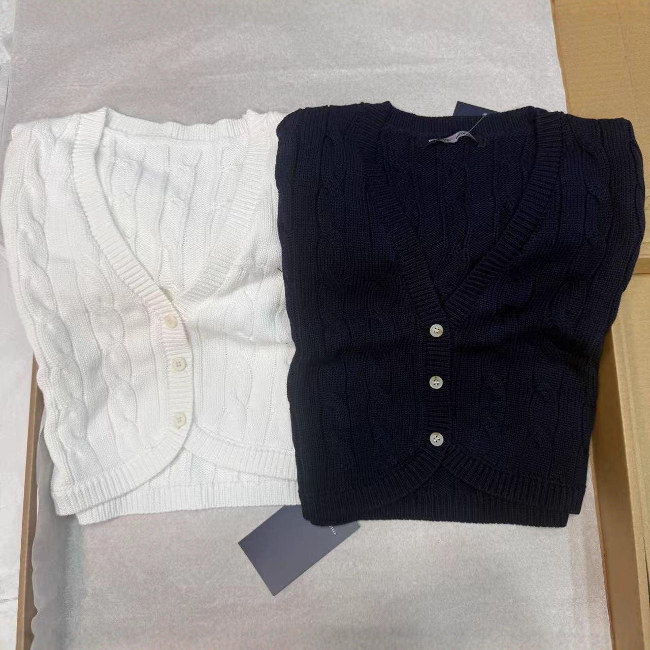 Womens Knitted Short-sleeve Cardigan Top