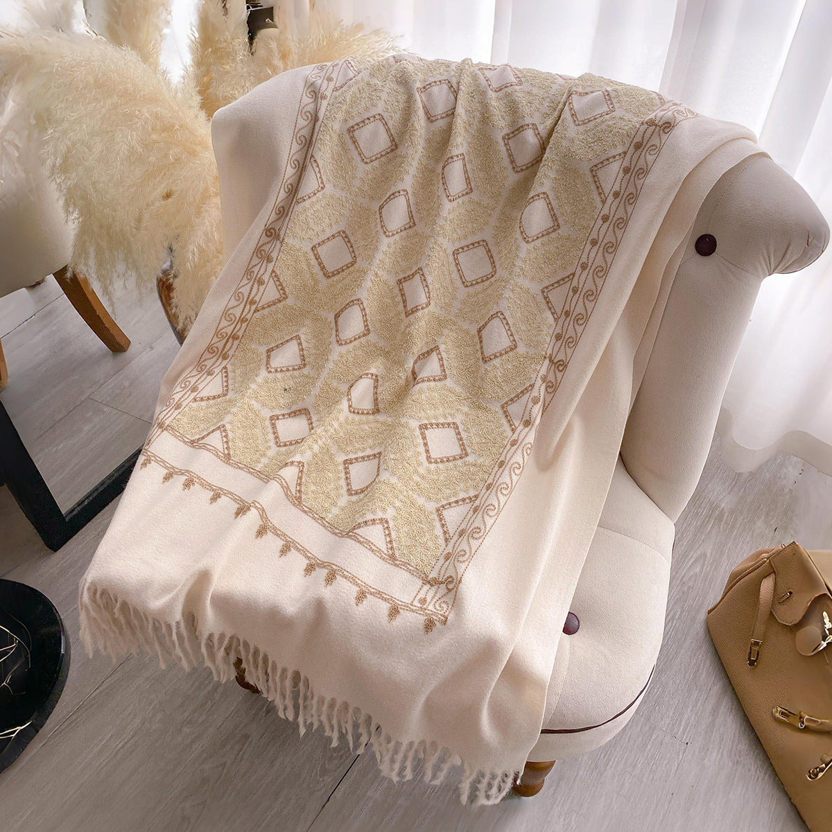 Geometric Jacquard Hanging Tassel Embroidered Shawl For Women