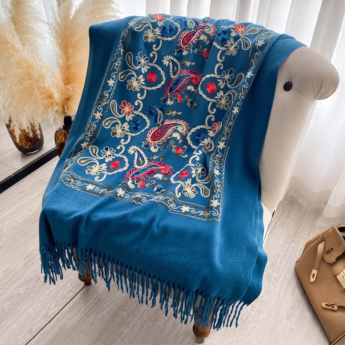 Stylish Minimalist Ethnic Inspired Thermal Scarf For Women
